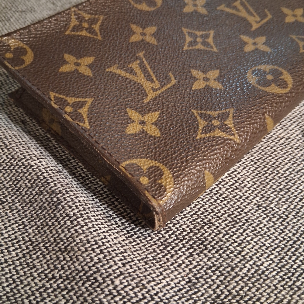 Louis Vuitton Monogram Clutch - Picture 7 of 11